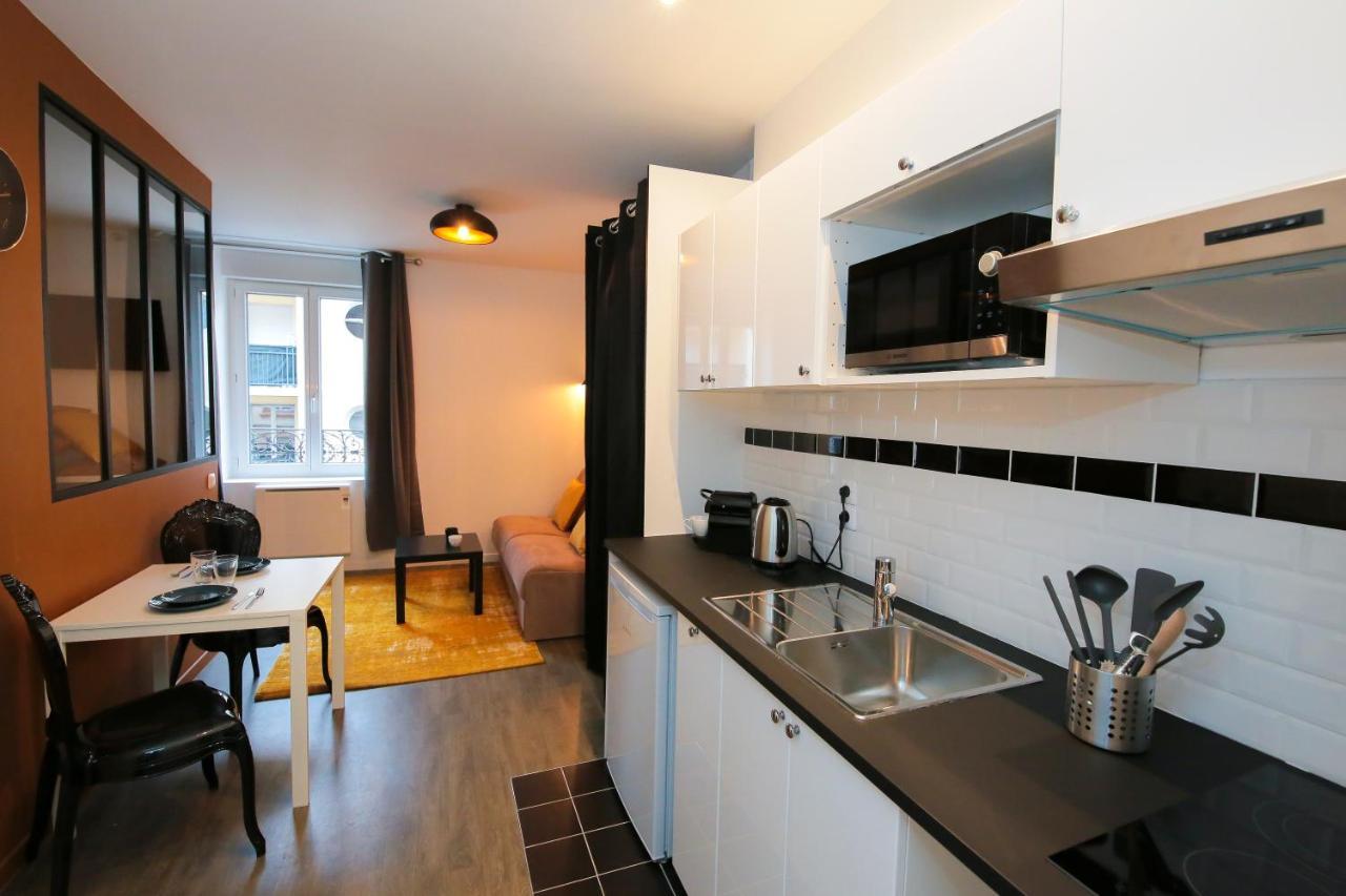 Le Zebre, T1 Hypercentre Chic Et Cosy, Wifi Par Sovalfi Apartman Saint-Etienne  Kültér fotó